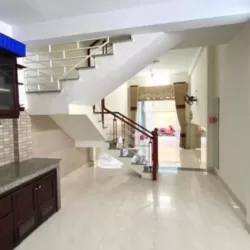 Nhà kiệt ô tô đường Phạm Cự Lượng, 76m2