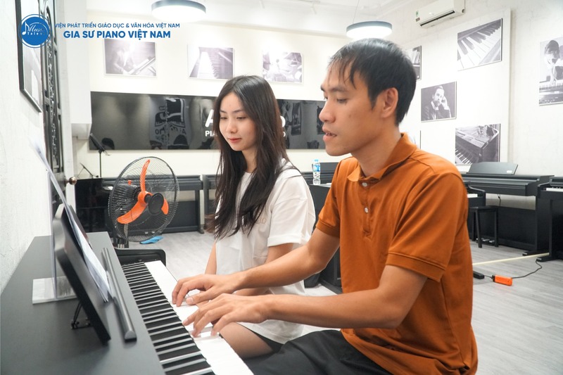 tim gia su piano tai nha o ha noi hay den voi gia su piano viet nam