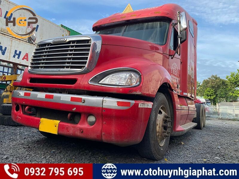 Xe đầu kéo Mỹ Freightliner 2006 cũ