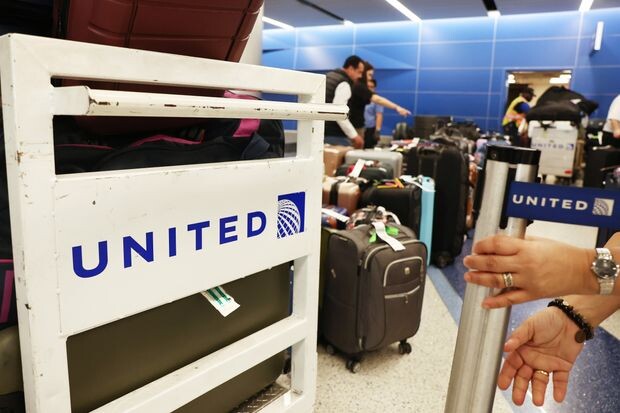 United Airlines Baggage