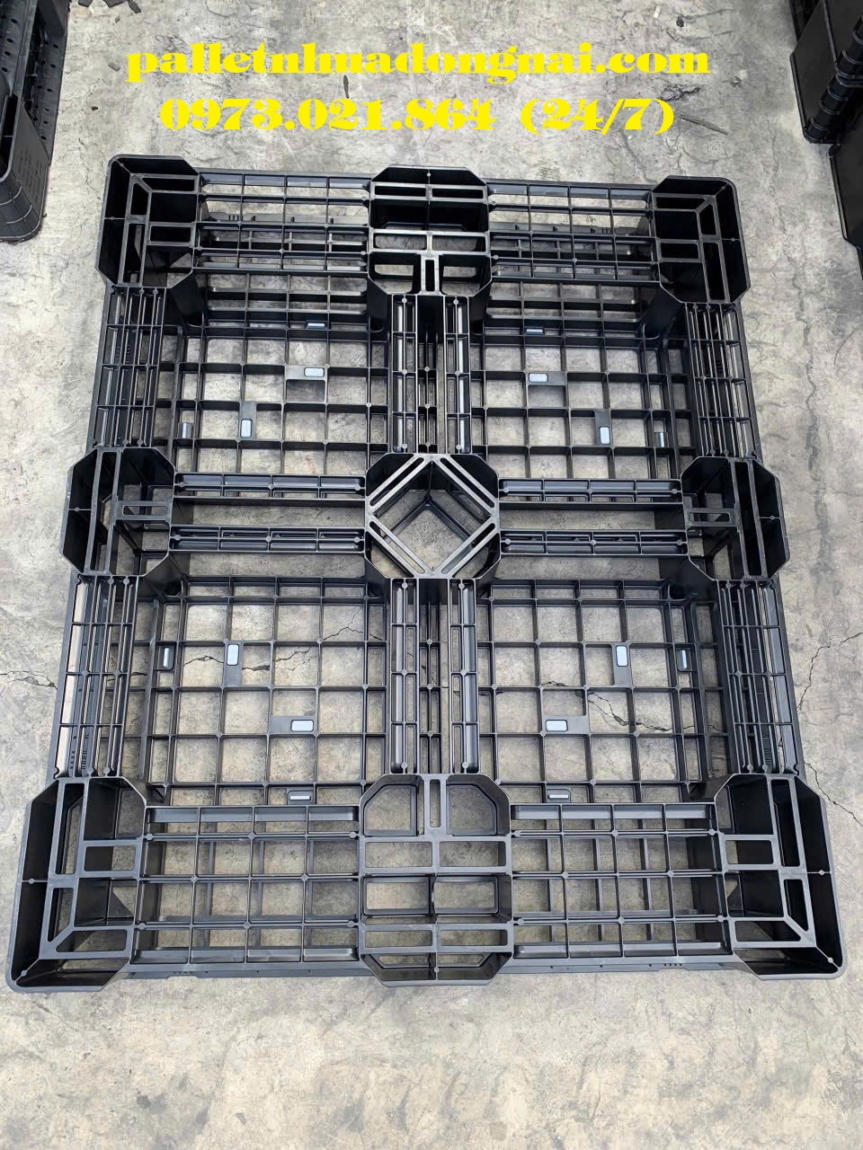 pallet nhua cu sai gon ()