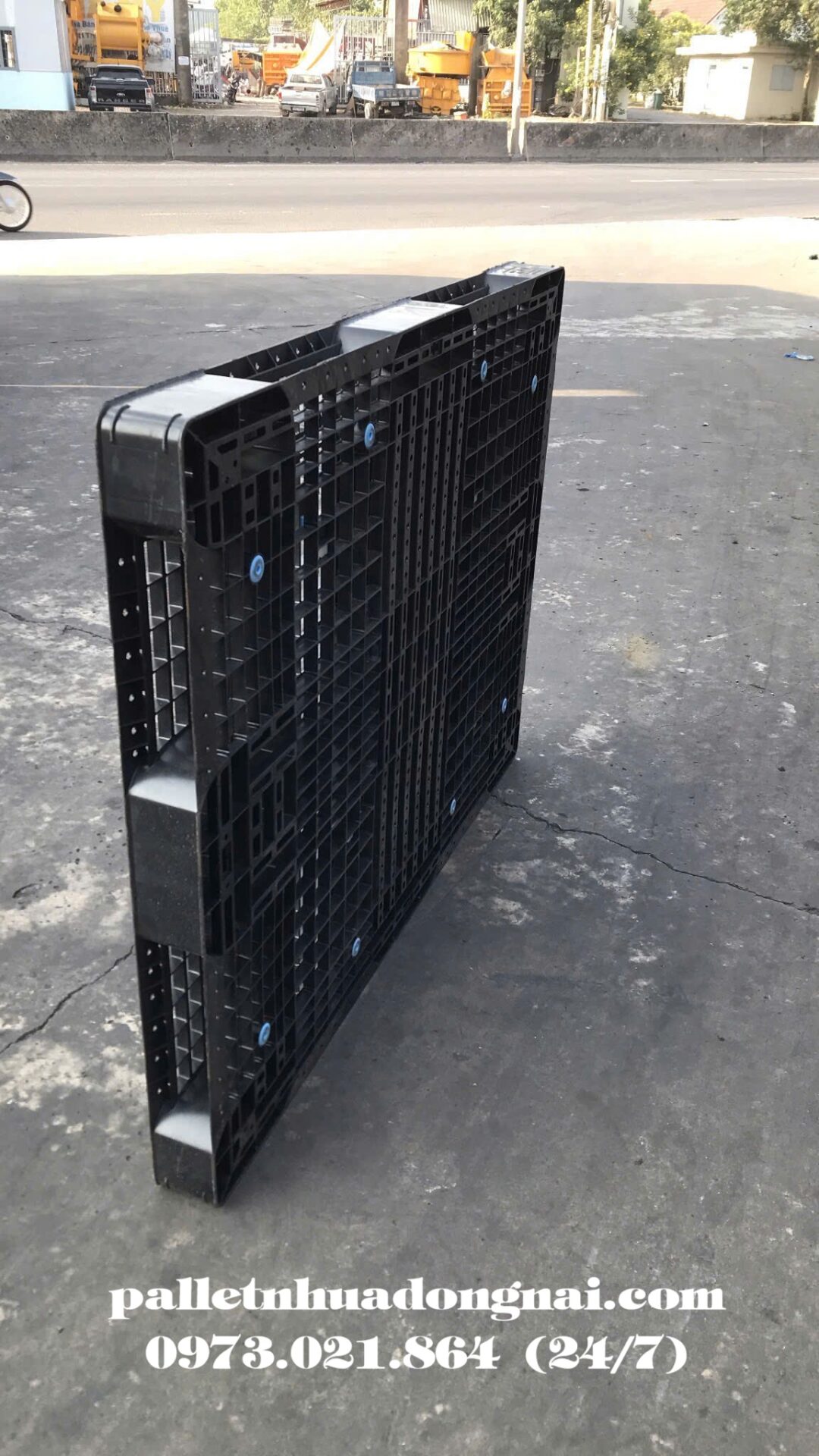 pallet nhua ()