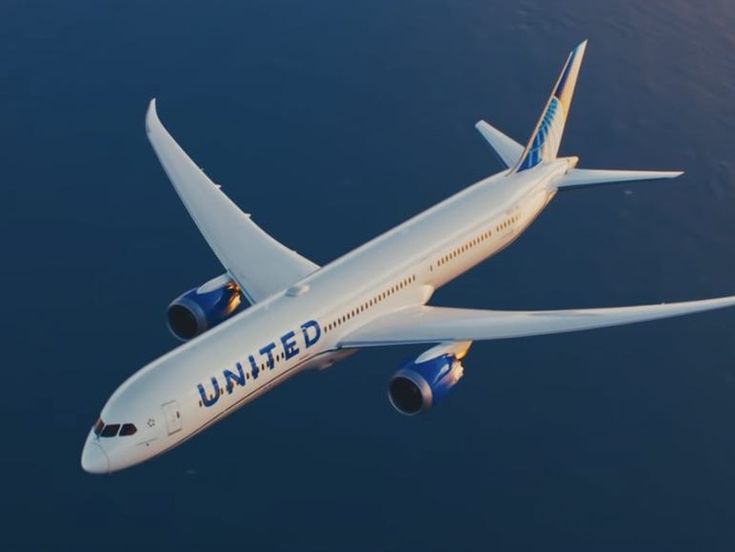 United Airlines IAD Terminal